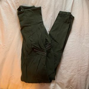 Athleta zipper pocket leggings